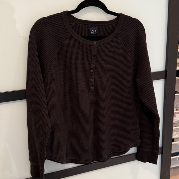 Black Ribbed Henley Top - Picture 4 of 5